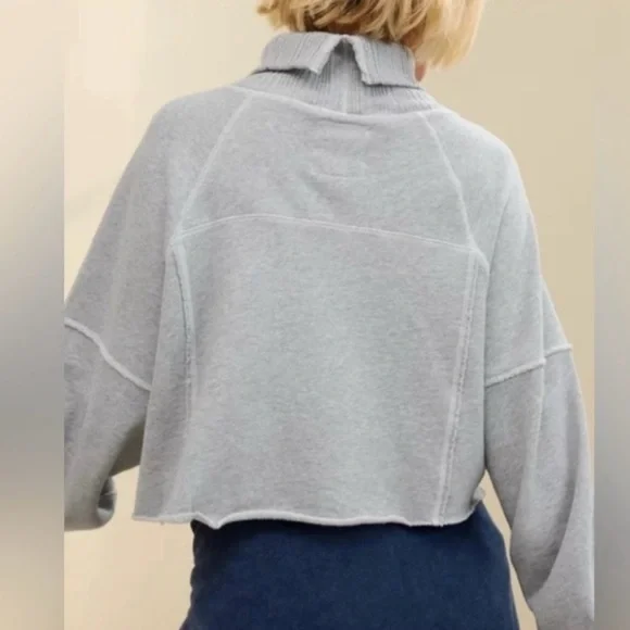 Aerie Gray Turtleneck Sweater - Picture 2 of 6